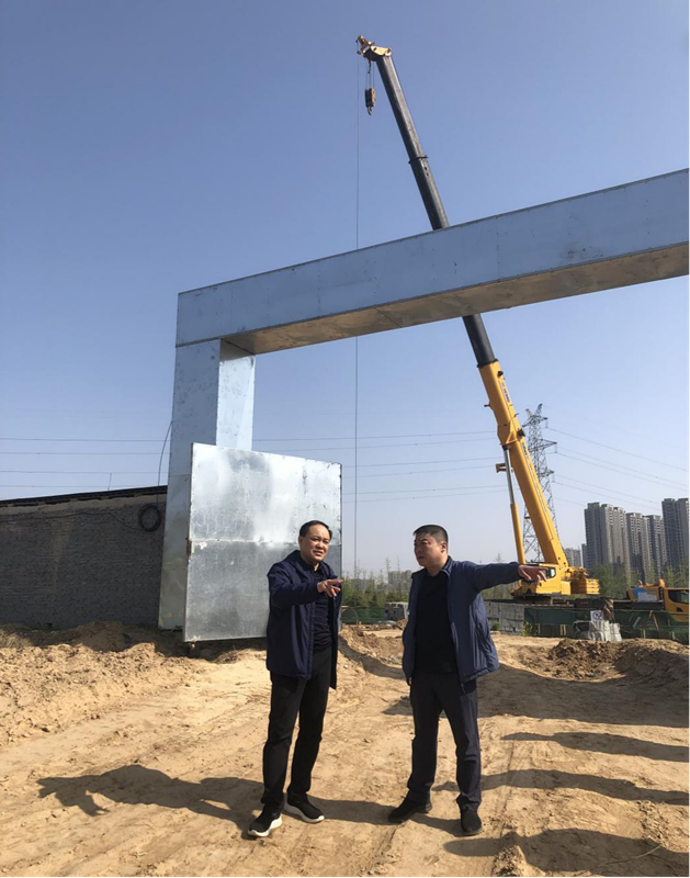 半岛网页版登入界面-半岛online(中国)党委委员、副总经理张岩到侯寨新镇区安置区调研项目建设工作