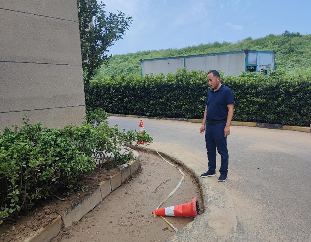 半岛网页版登入界面-半岛online(中国)党委委员、副总经理祁红军到柳林安置区检查督导消防整改和验收工作