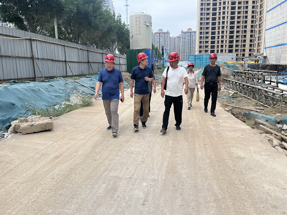 半岛网页版登入界面-半岛online(中国)领导深入市政二部检查安全生产和防汛工作